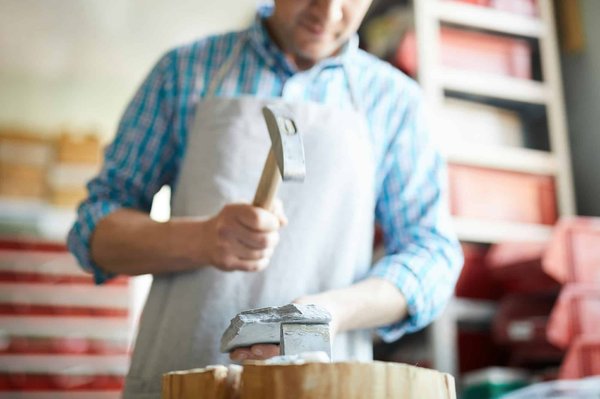 Quand faut-il faire appel à un artisan pierre ?